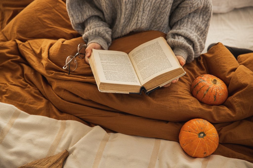 Gobble Up These Creative Writing Prompts for Thanksgiving Books
